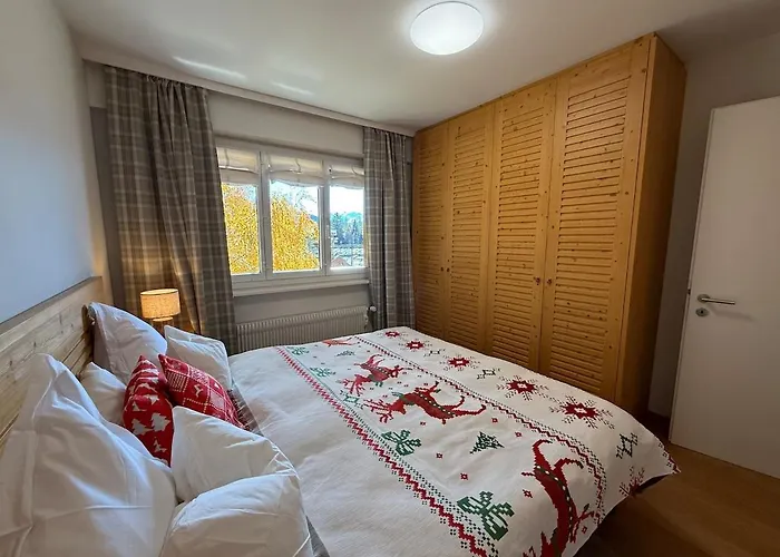 Balcon Sur Les Alpes A Crans-montana